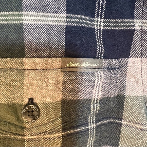 NWT - Eddie Bauer - Men’s Medium Flannel - Picture 4 of 4